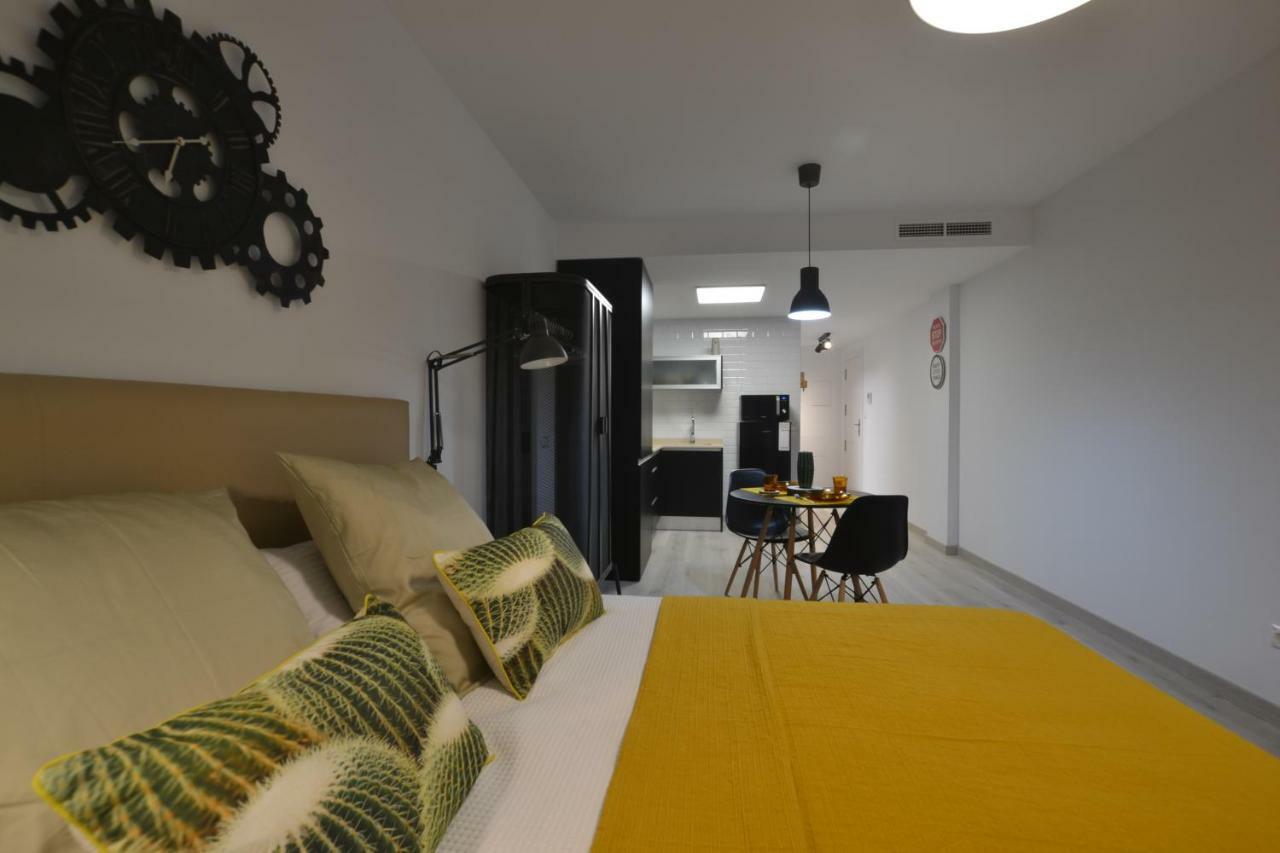 Loft Urban Casual Apartment อาลิกันเต ภายนอก รูปภาพ