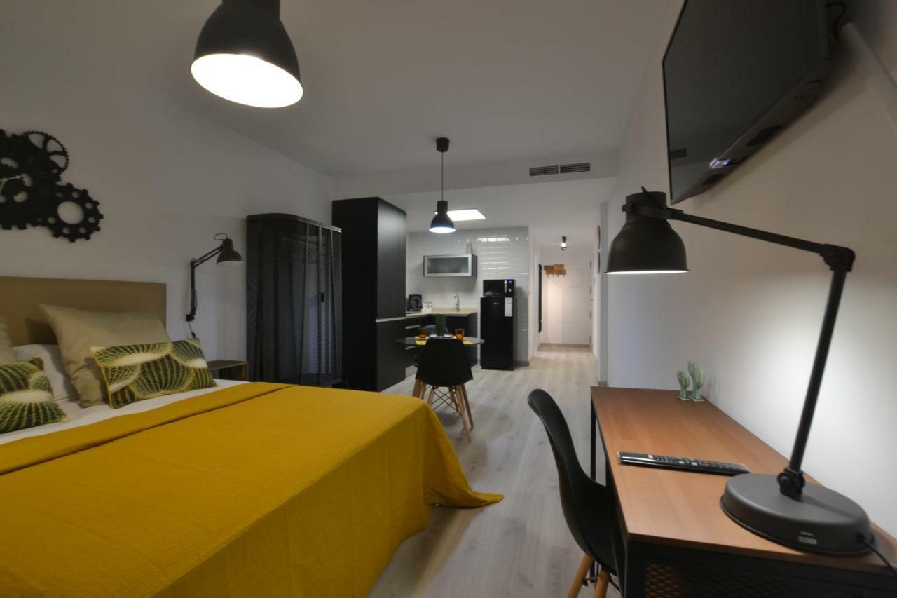 Loft Urban Casual Apartment อาลิกันเต ภายนอก รูปภาพ