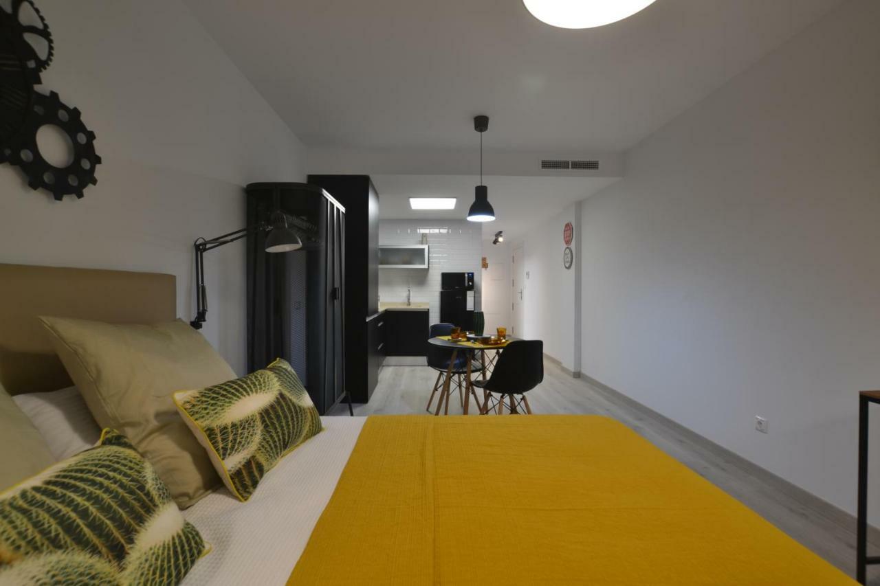 Loft Urban Casual Apartment อาลิกันเต ภายนอก รูปภาพ